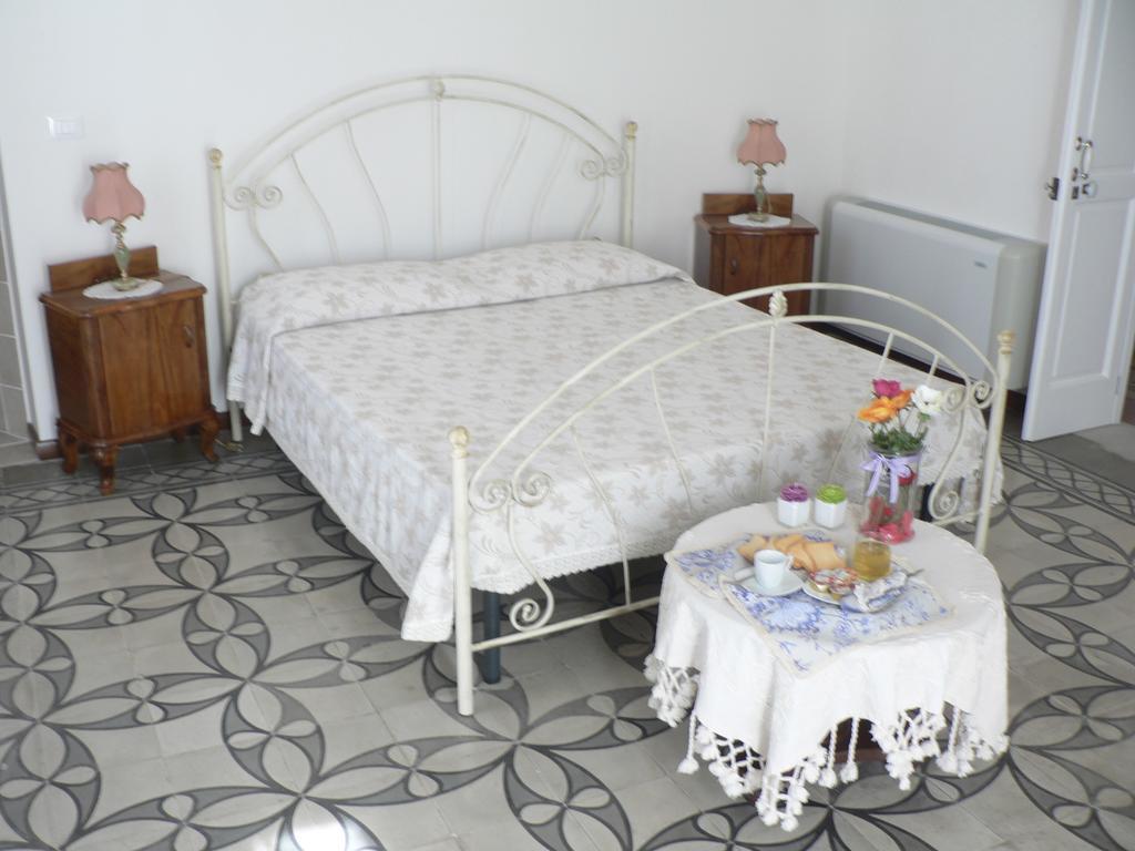 Sottacastieddu Otel Avetrana Oda fotoğraf